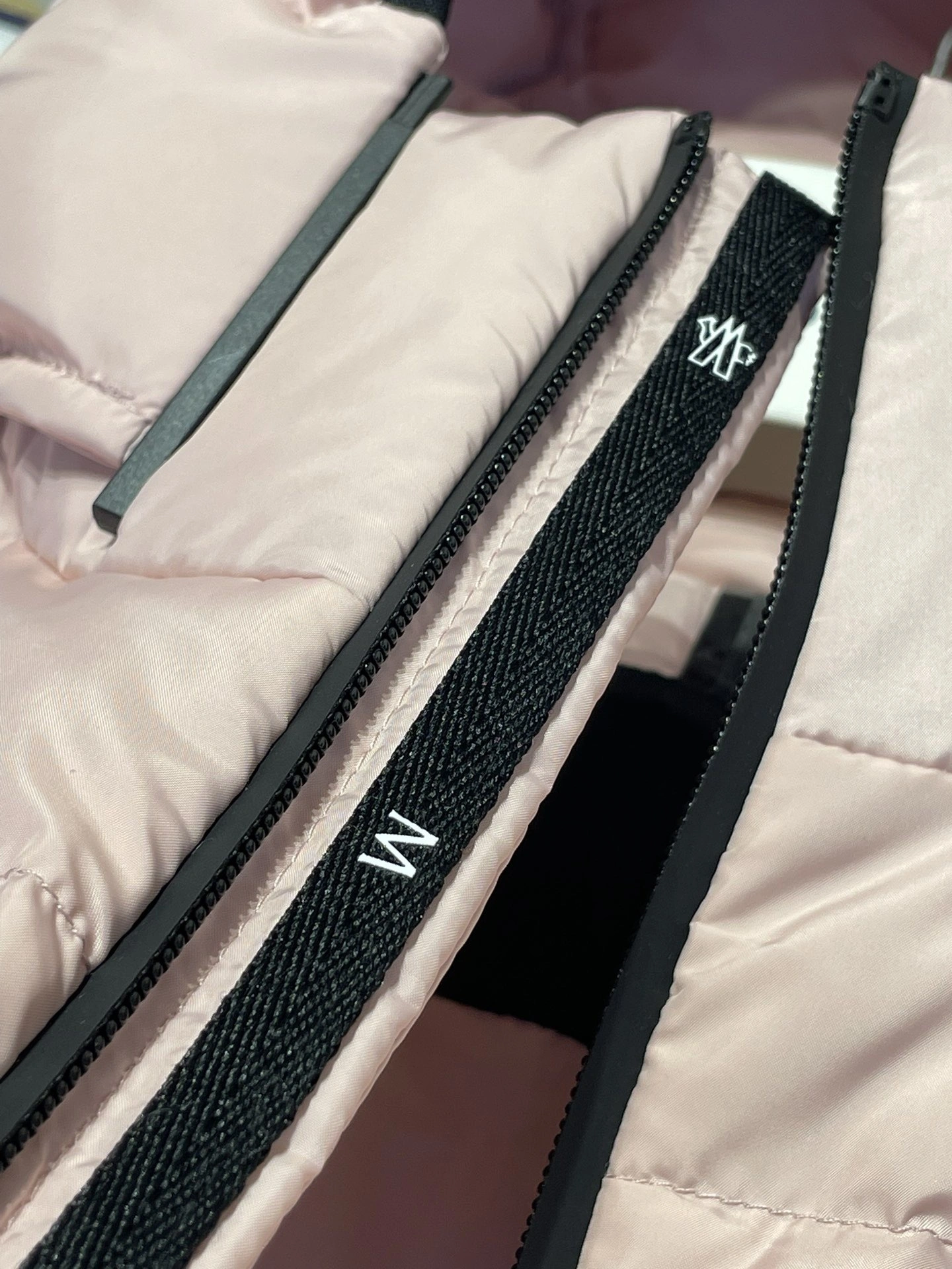 wg.luxury-- 7o9385r Down jacket goose down 3colour item:E-F409J2224-3H